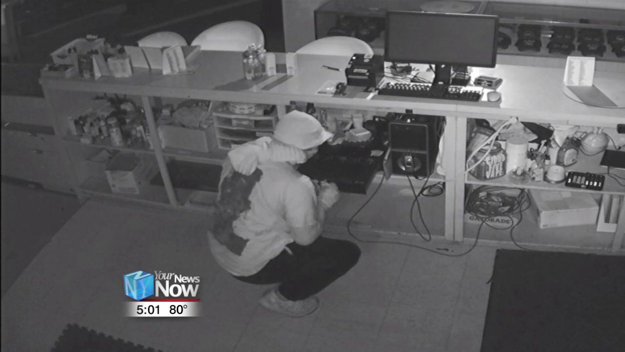 Suspects sought in Cloud Five Vape break-in 1.jpg